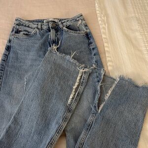 Distressed Zara Blue Women's Jeans